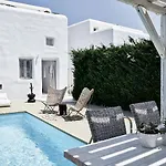 Naxian Utopia | Luxury Villas&Suites Stelida (Naxos)